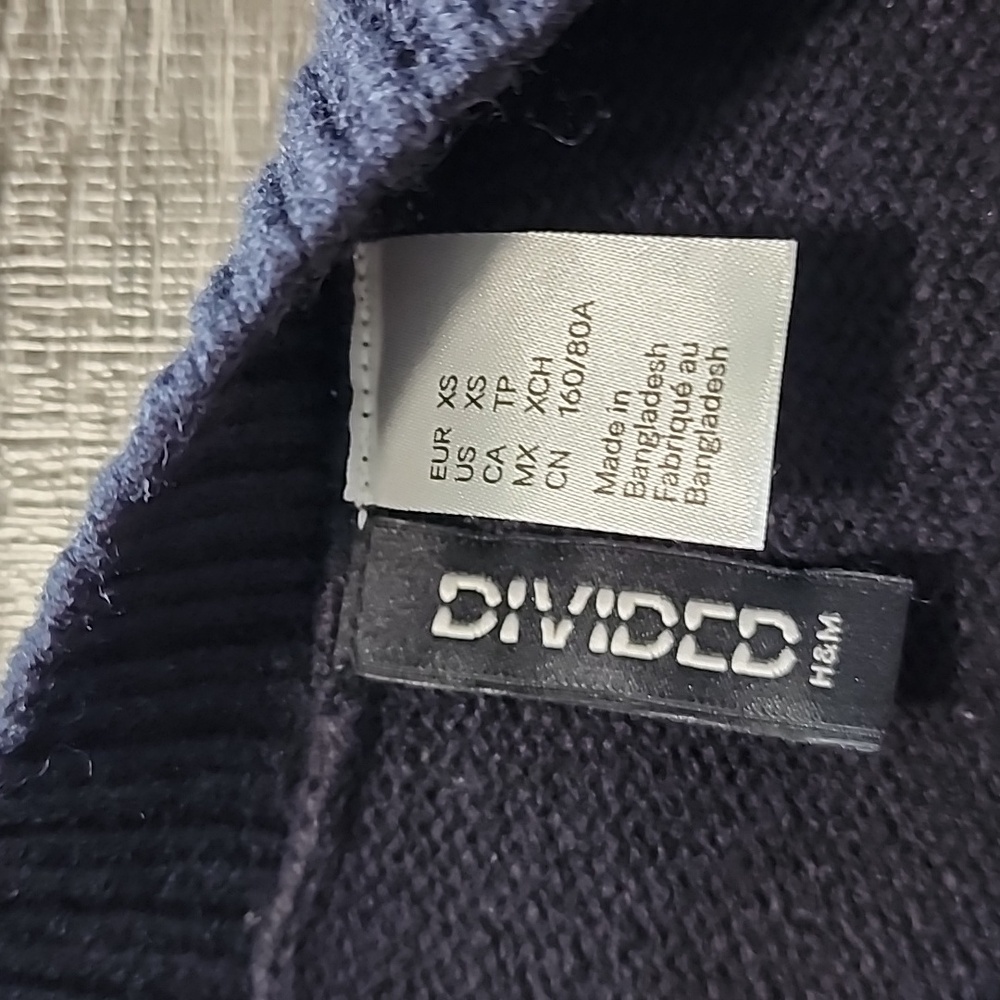 🦜 H&M striped Rugby sweater 🦜 - Picture 2 of 4
